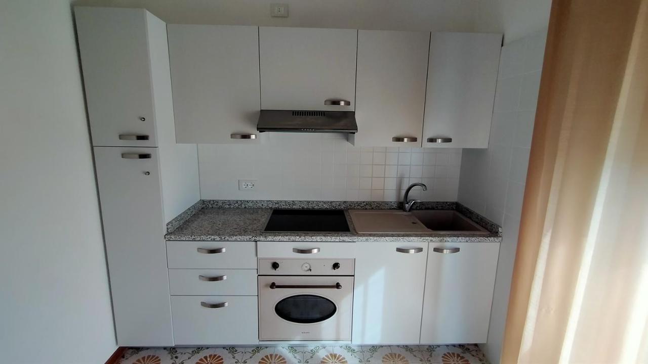 Residence Alla Rotonda Lido di Jesolo Oda fotoğraf