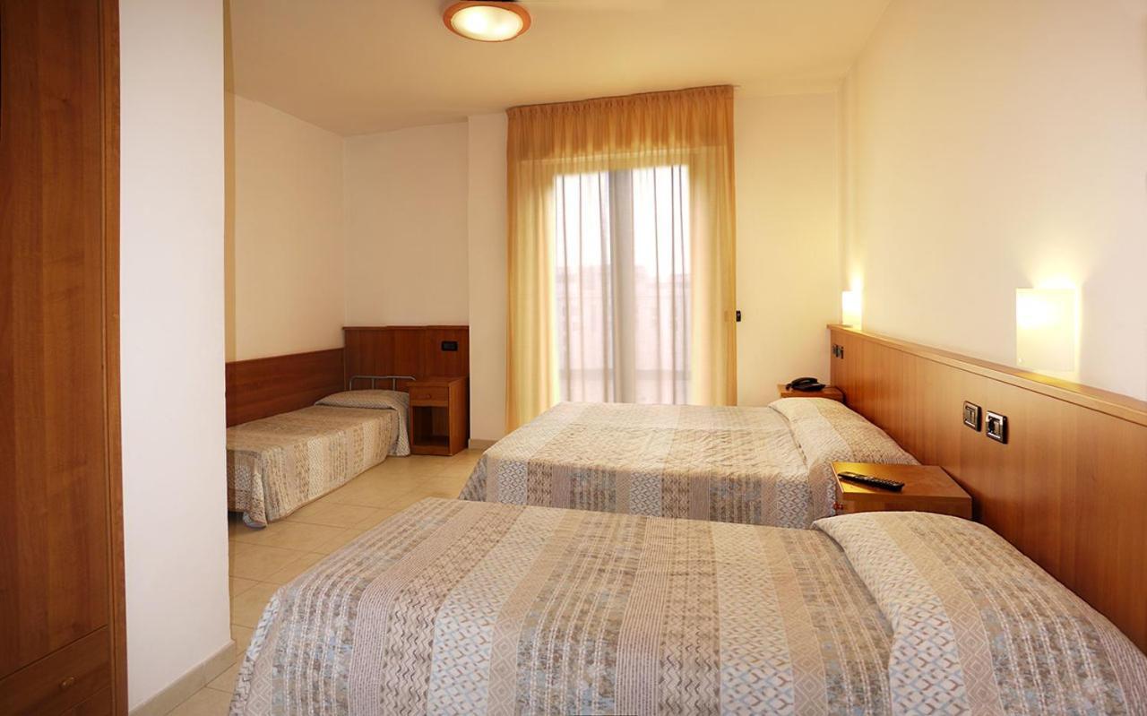 Residence Alla Rotonda Lido di Jesolo Dış mekan fotoğraf
