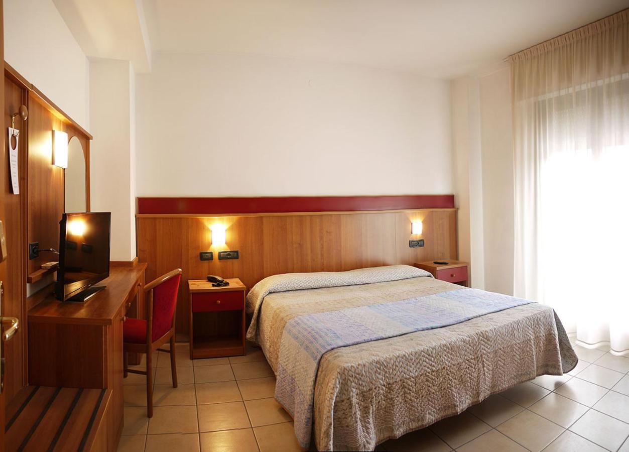 Residence Alla Rotonda Lido di Jesolo Dış mekan fotoğraf