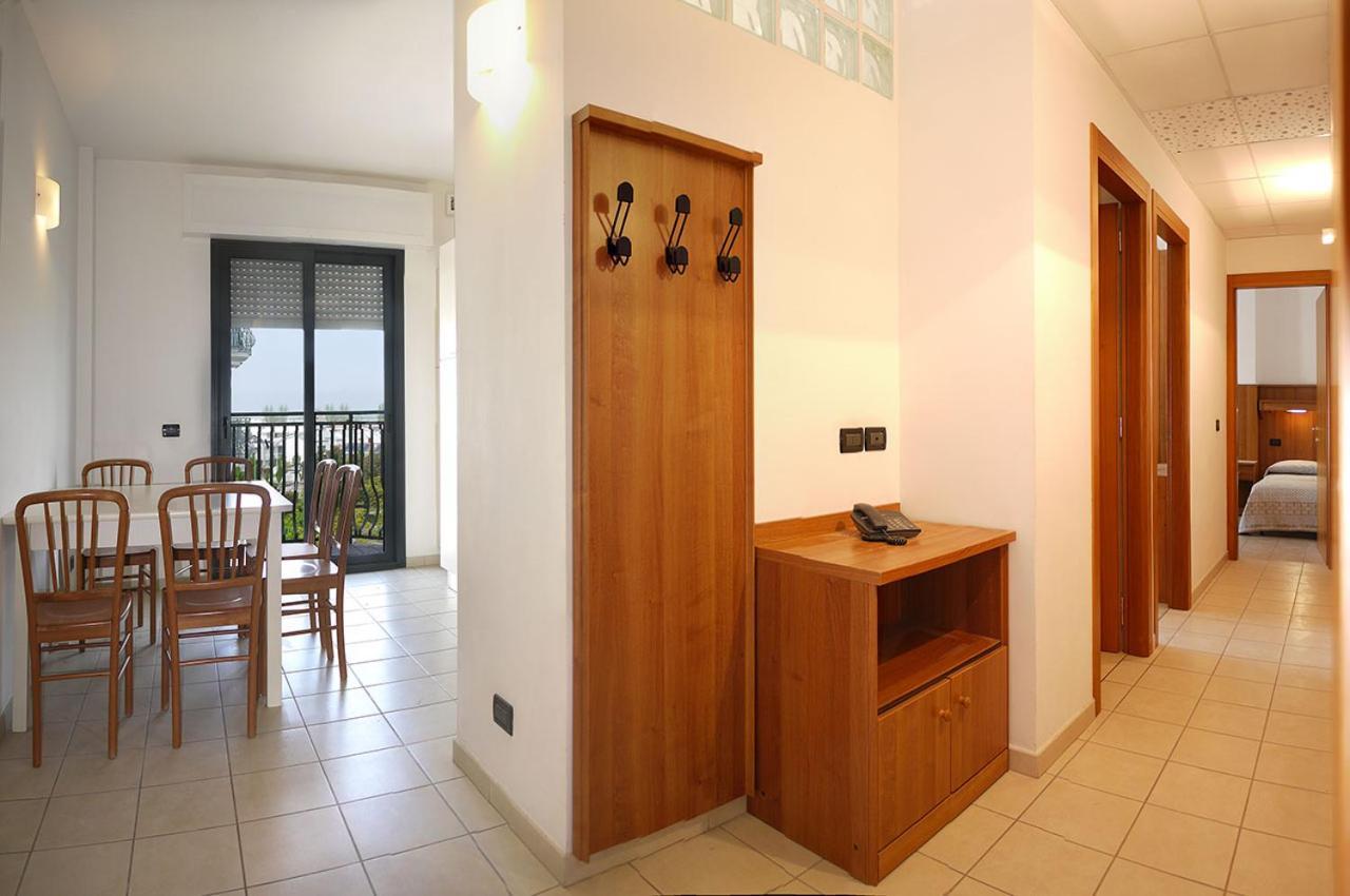 Residence Alla Rotonda Lido di Jesolo Dış mekan fotoğraf